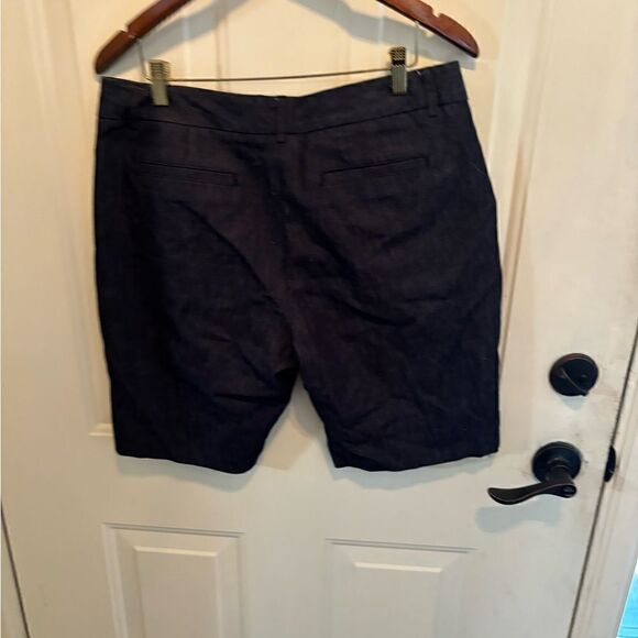 Van Heusen Dark Denim Knee Shorts size 12 - Picture 2 of 5